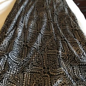 Dress barn skirt size Medium elastic waist